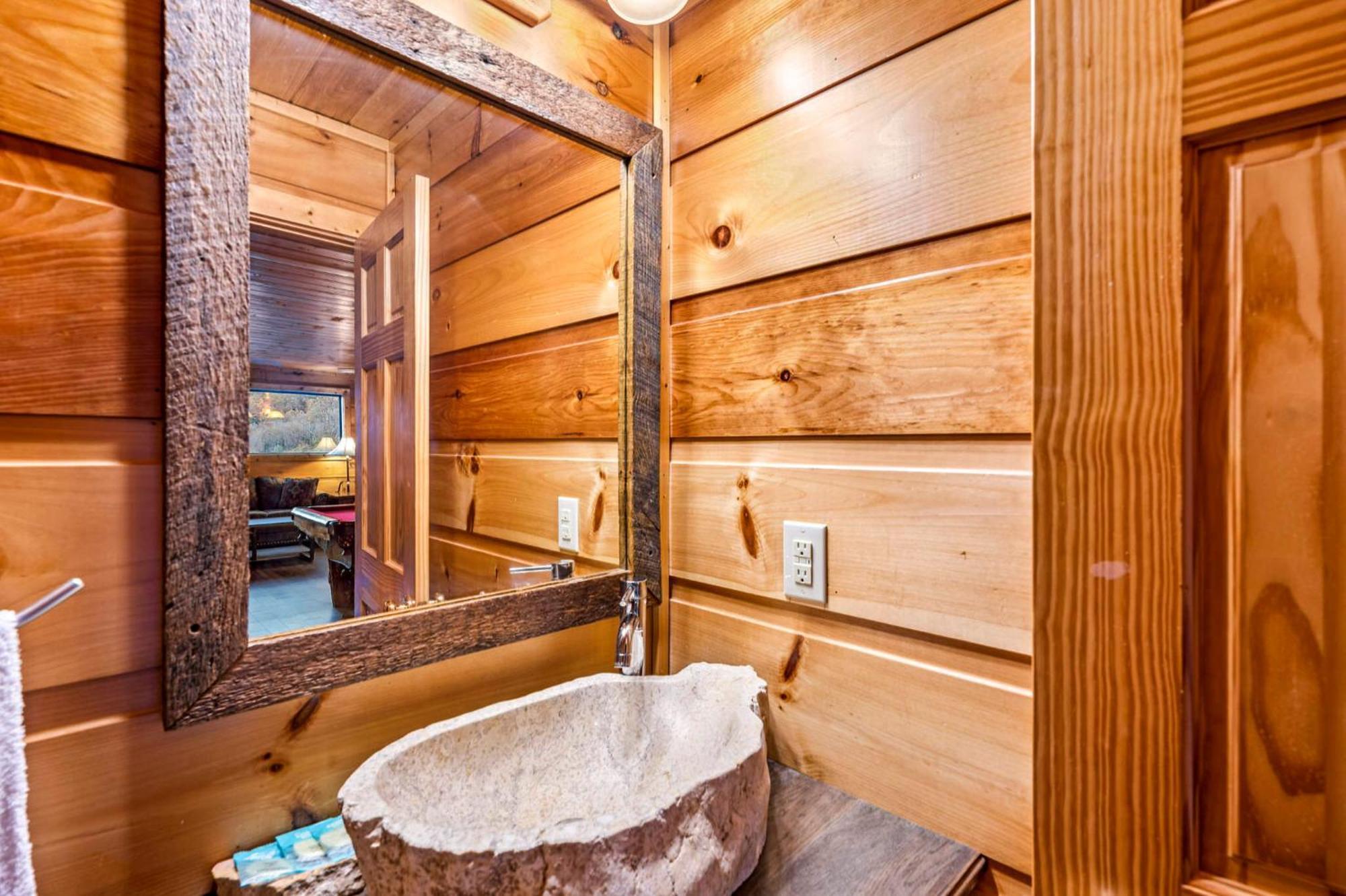 Take My Breath Away Holiday Home Gatlinburg Eksteriør billede